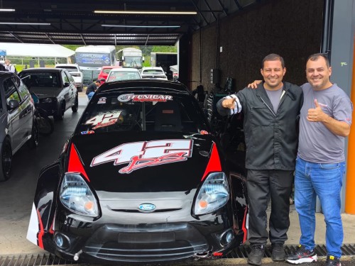 FORD KA PRETO